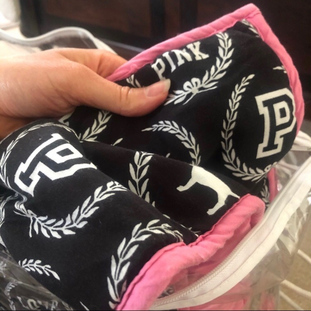 VS Pink Full/Queen Comforter & blanket set